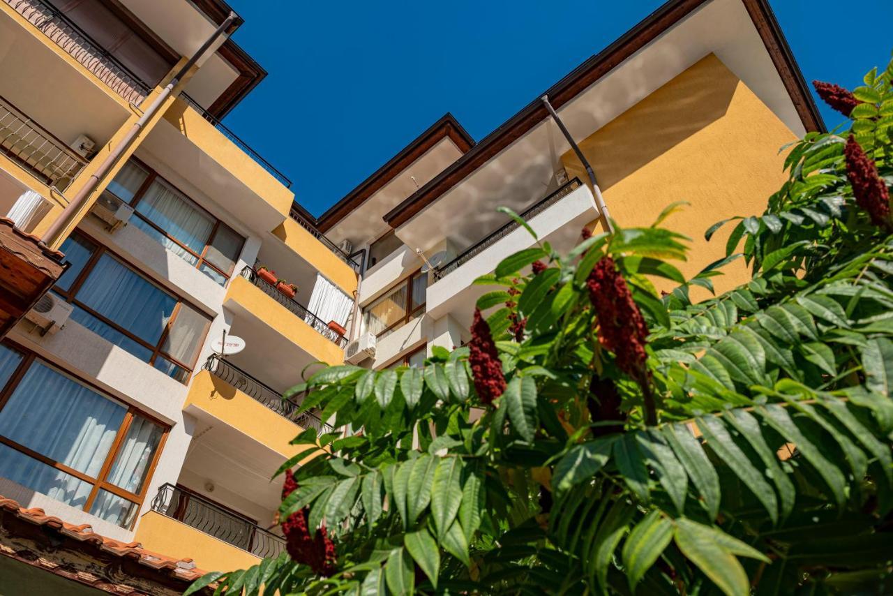 Menada Diamond Bay Apartments Sunny Beach Exterior photo
