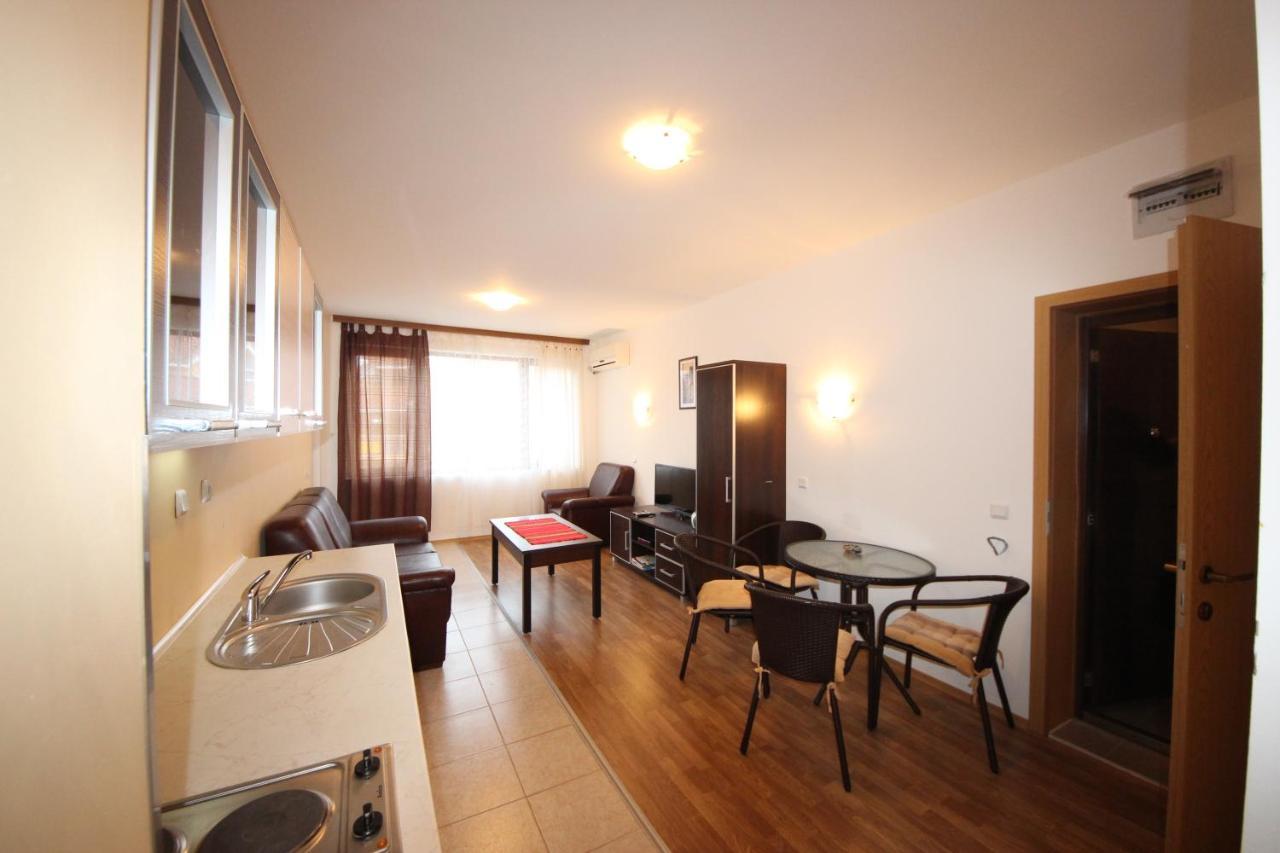 Menada Diamond Bay Apartments Sunny Beach Exterior photo