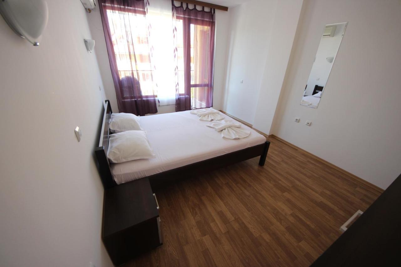 Menada Diamond Bay Apartments Sunny Beach Exterior photo