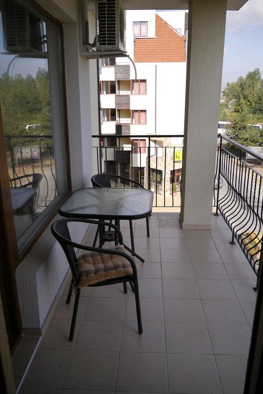 Menada Diamond Bay Apartments Sunny Beach Exterior photo